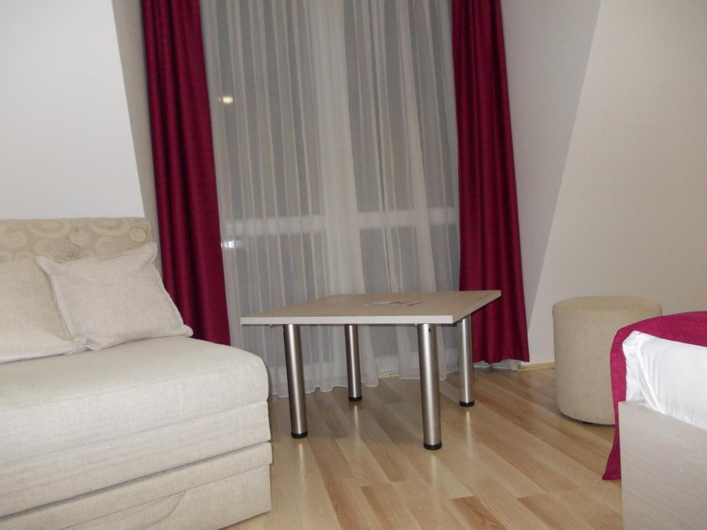 City Boutique Rooms スコピエ エクステリア 写真